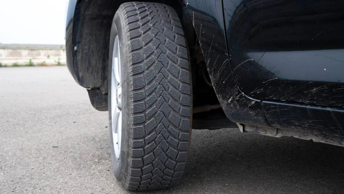 Peut-on rouler avec des pneus hiver en été ?