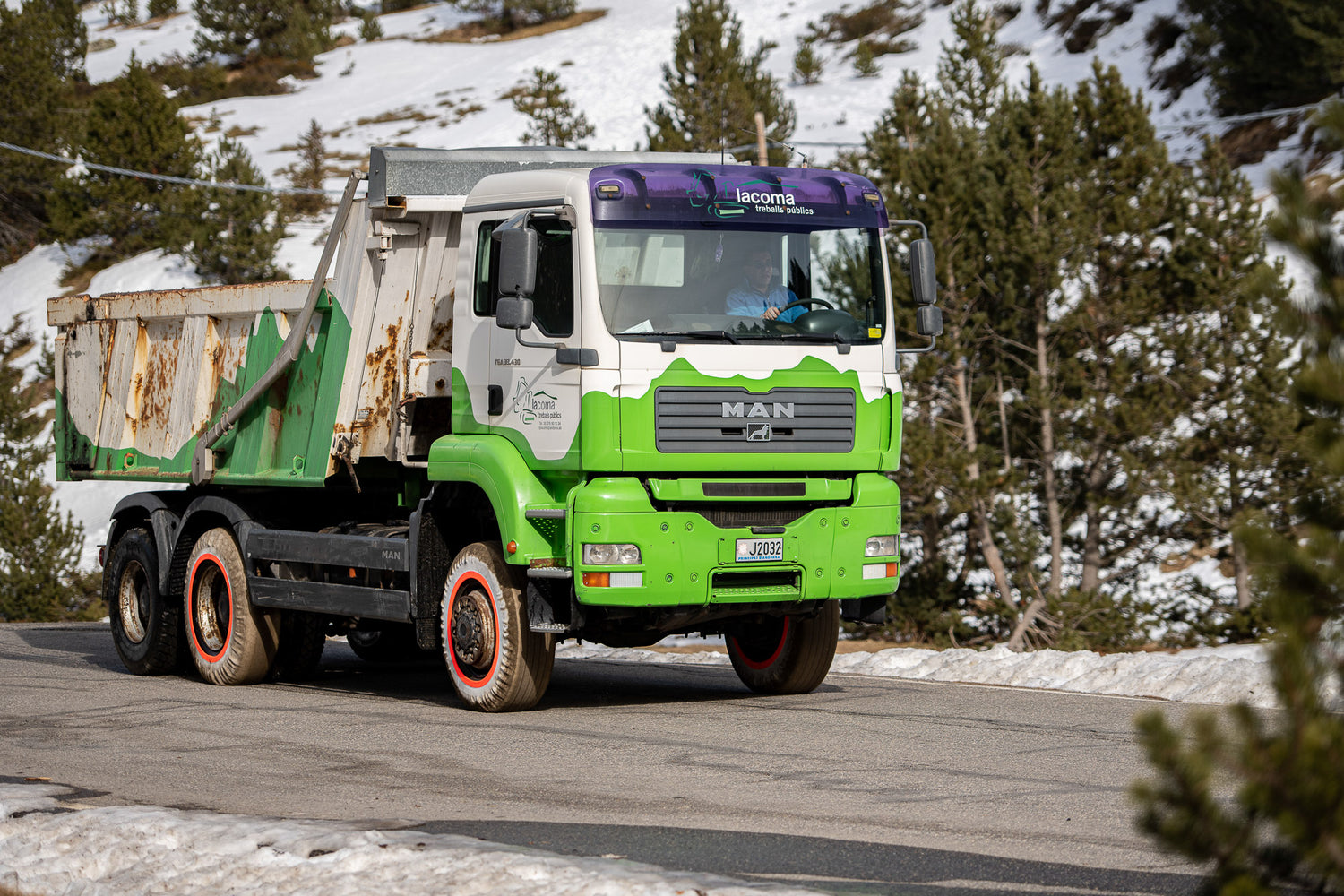 Avec Musher Trucks, les chaussettes à neige performent sur bitume sec