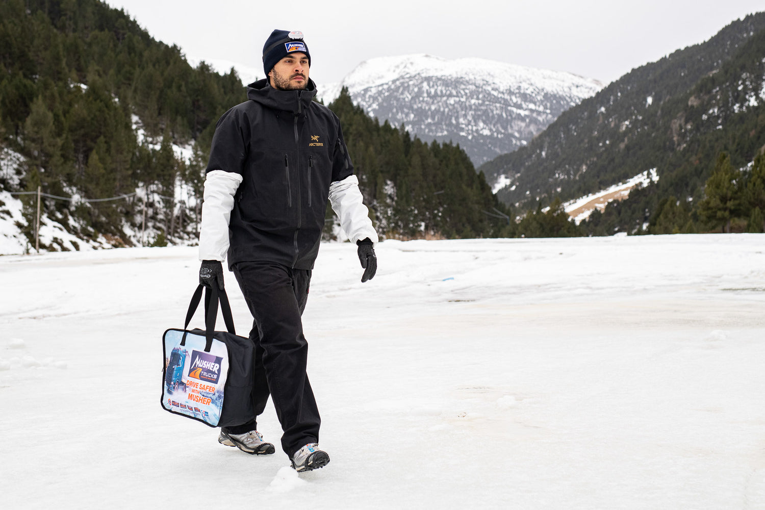 À PROPOS DE MUSHER